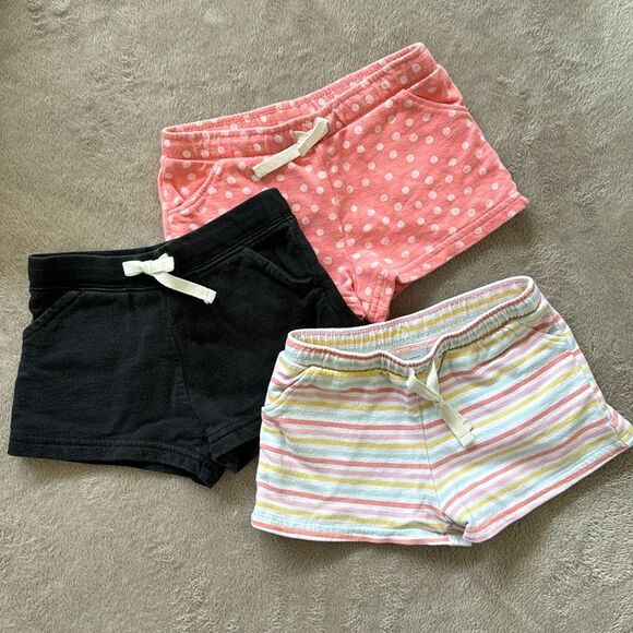 Lot of 3 Girls shorts. set of 3, size 18M, Carter’s - Picture 1 of 7